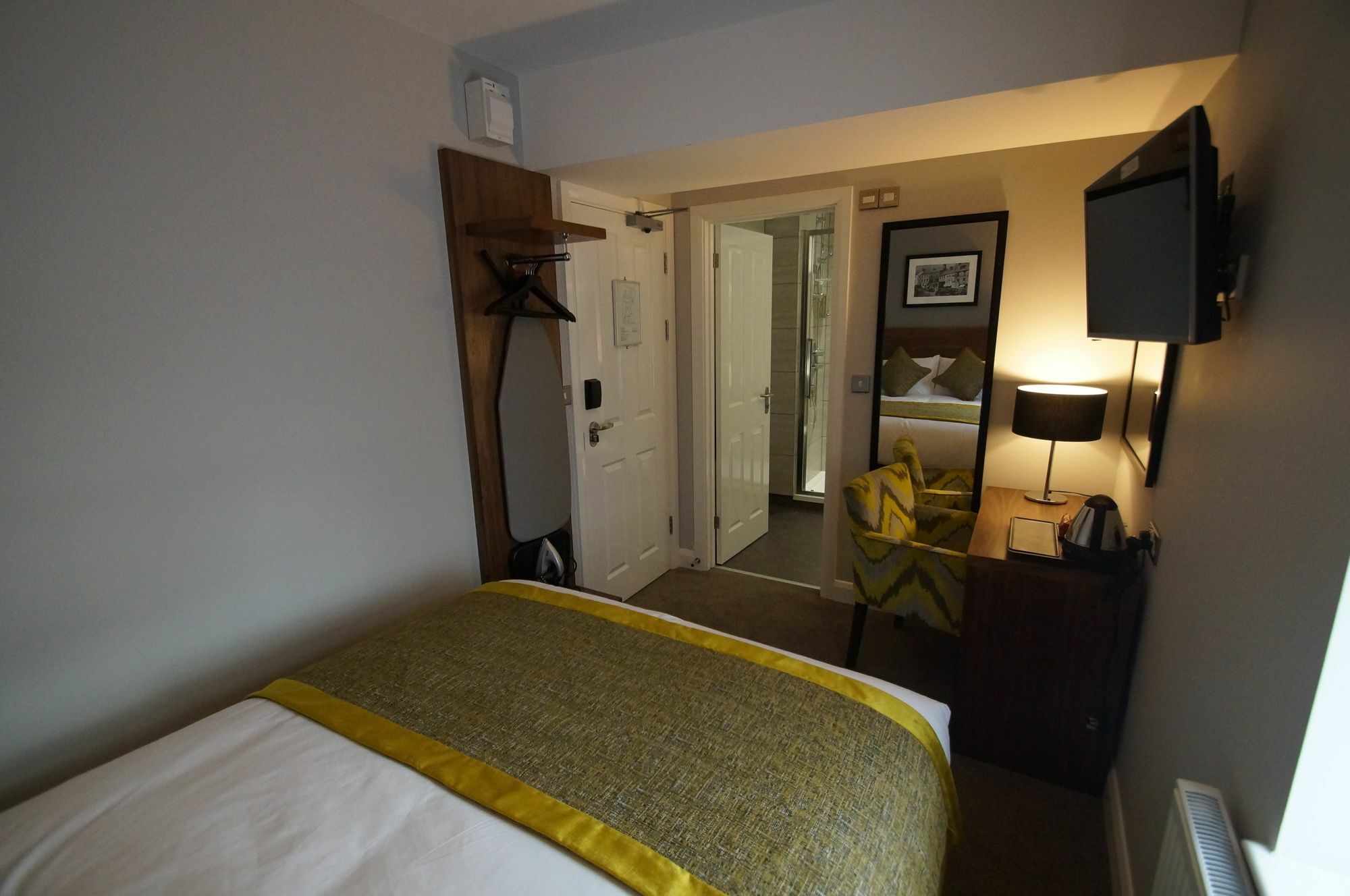 New Park Hotel คาร์มาเทน ภายนอก รูปภาพ